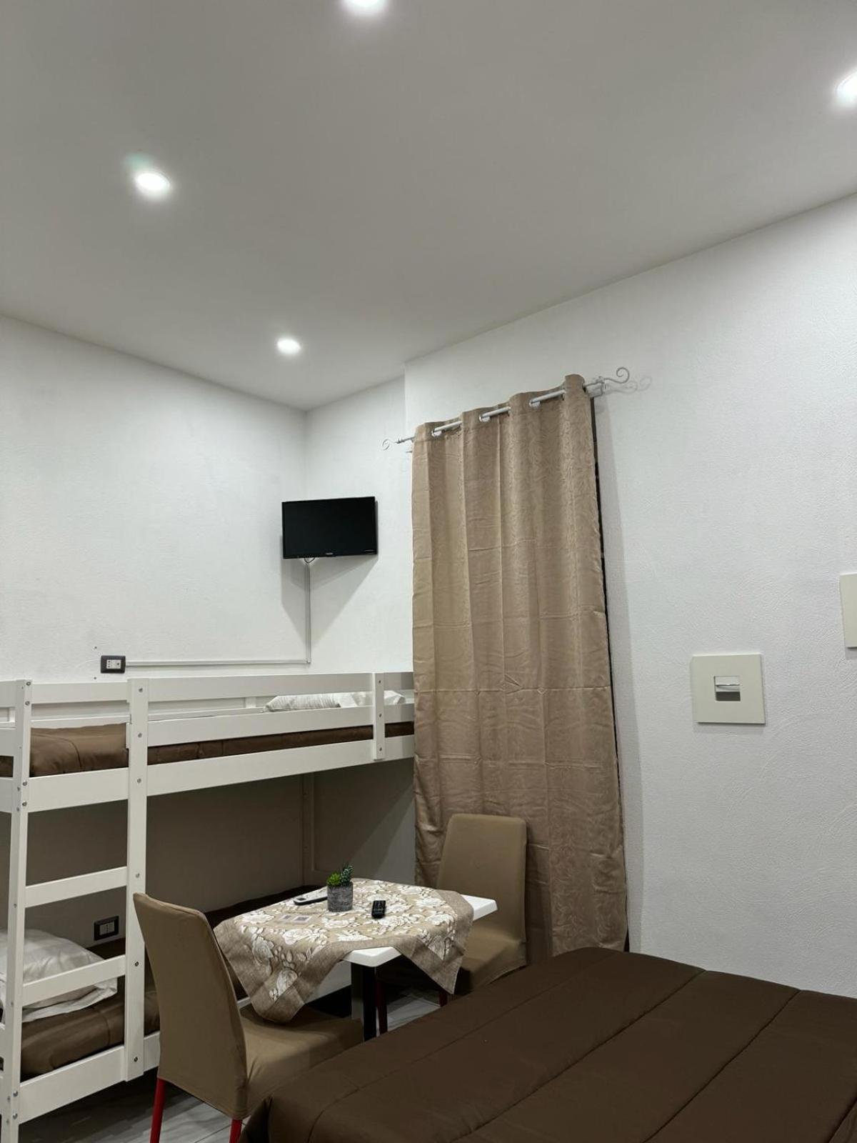 Toledo Terminal Center Apartment Naples Exterior photo