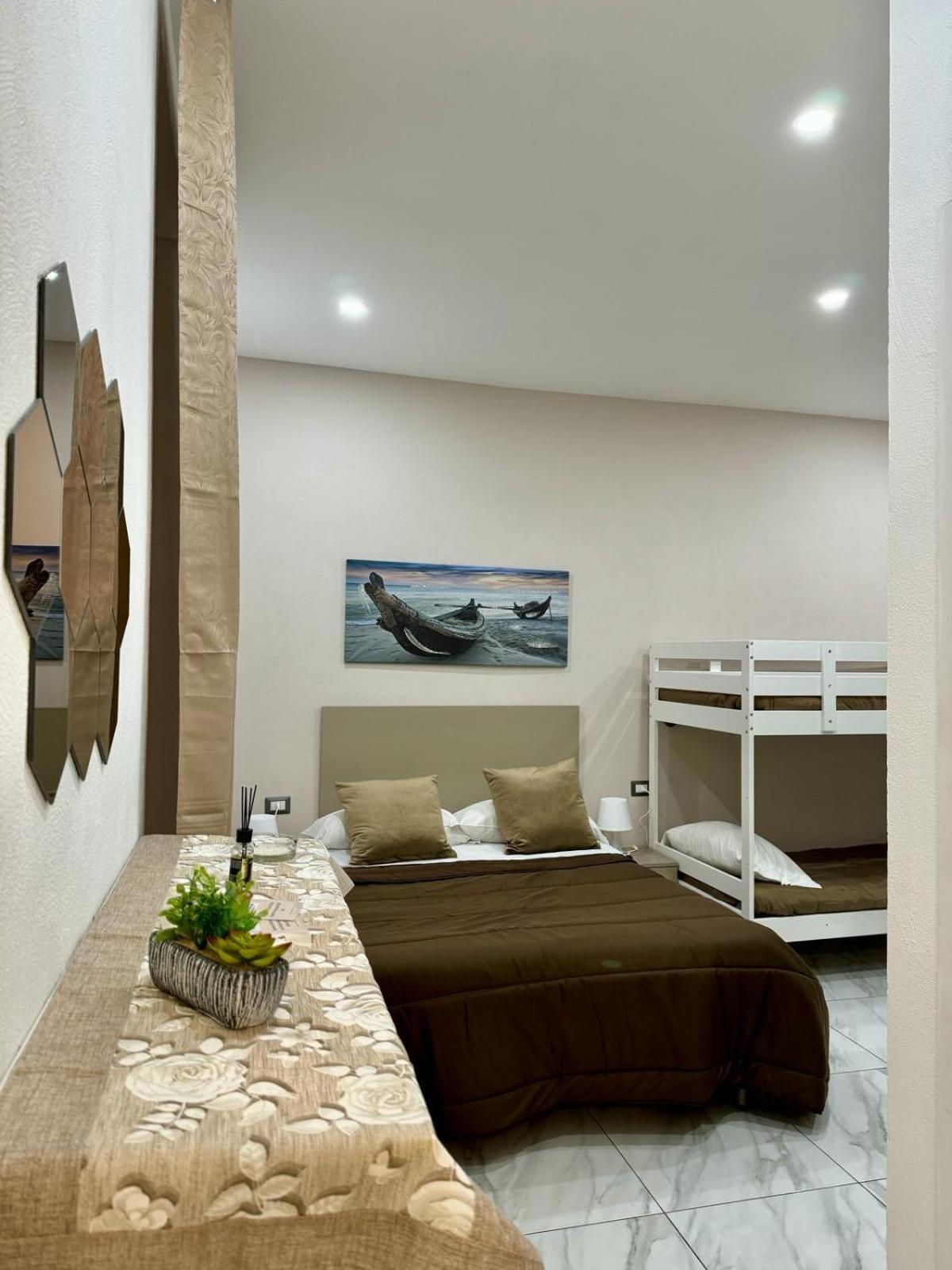Toledo Terminal Center Apartment Naples Exterior photo